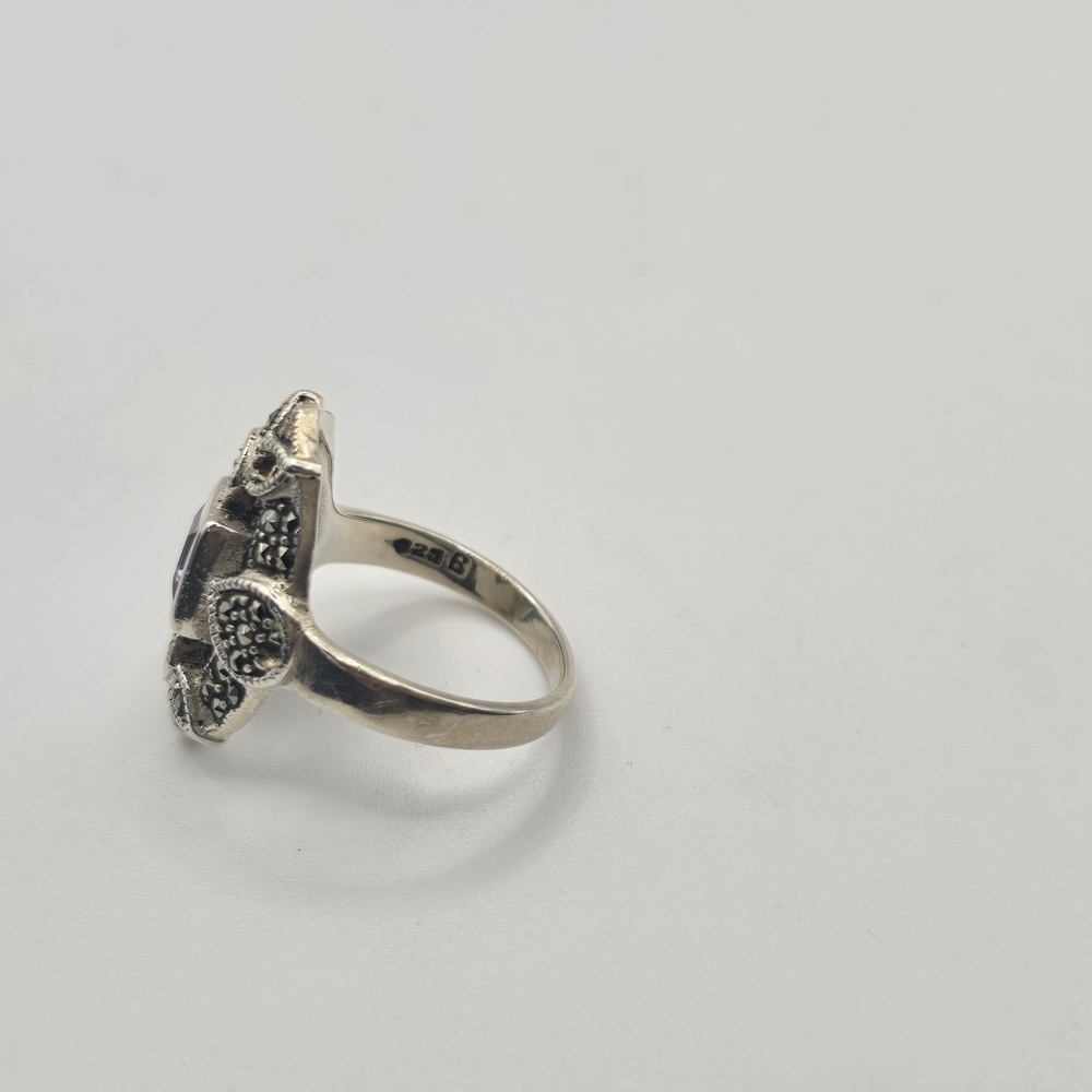 Vintage Ari D. Norman Sterling Silver Amethyst & Marcasite Victorian Style Ring - Picture 7 of 7
